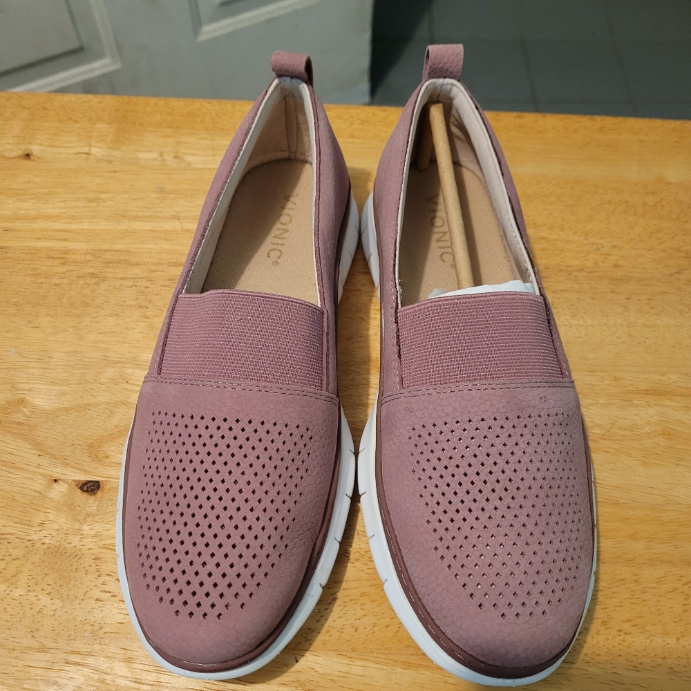 Vionic Women's Fresh Roxan Leisure Travel Shoes